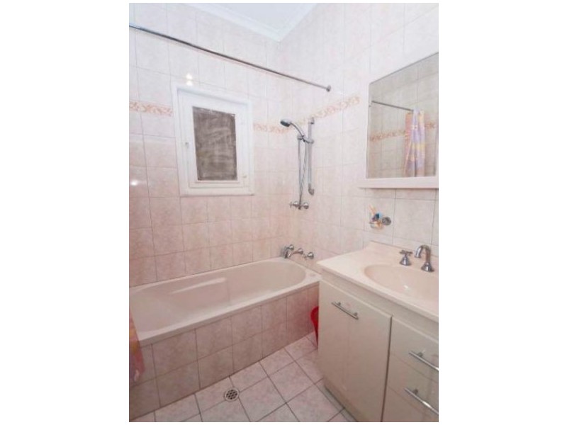 7 TULLOCH AVENUE, Pennington SA 5013