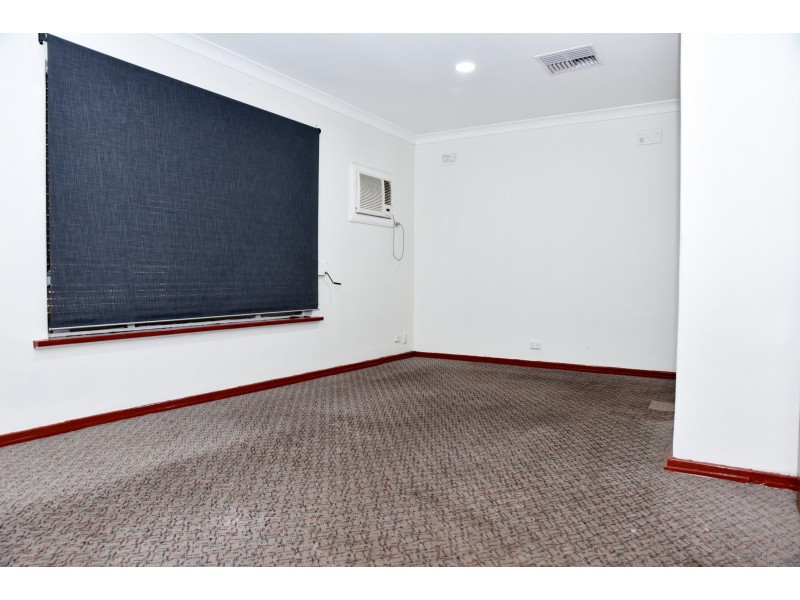 422 Brige Road, Para Hills West SA 5096