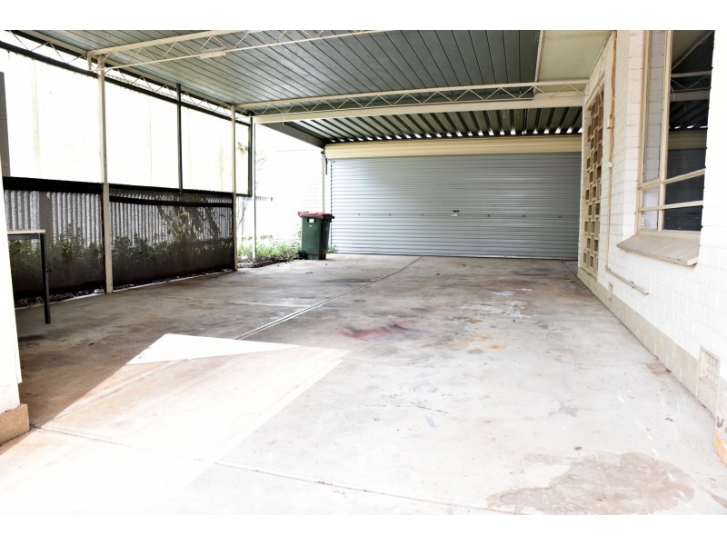 422 Brige Road, Para Hills West SA 5096