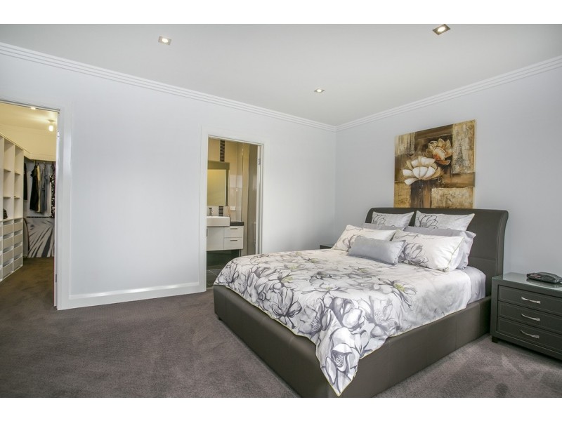 3a Morris Drive, Valley View SA 5093