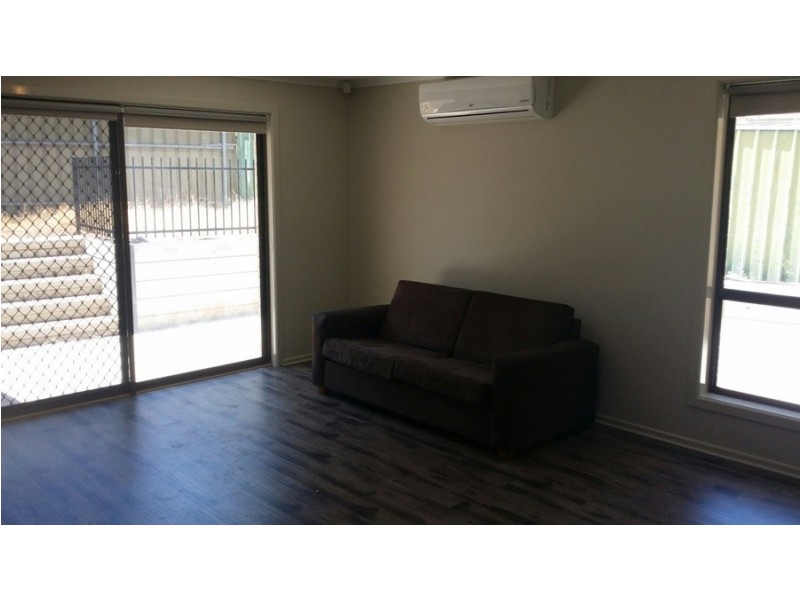 19/19a Waldron St, Elizabeth East SA 5112