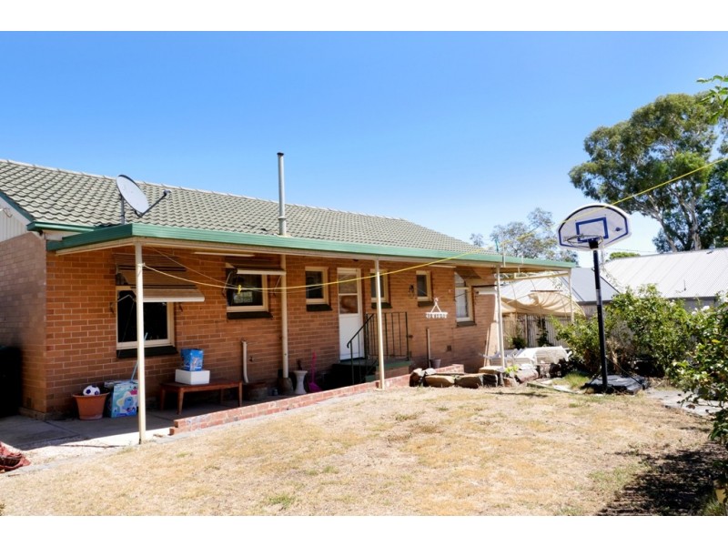 3 Tenya Rd, Ingle Farm SA 5098
