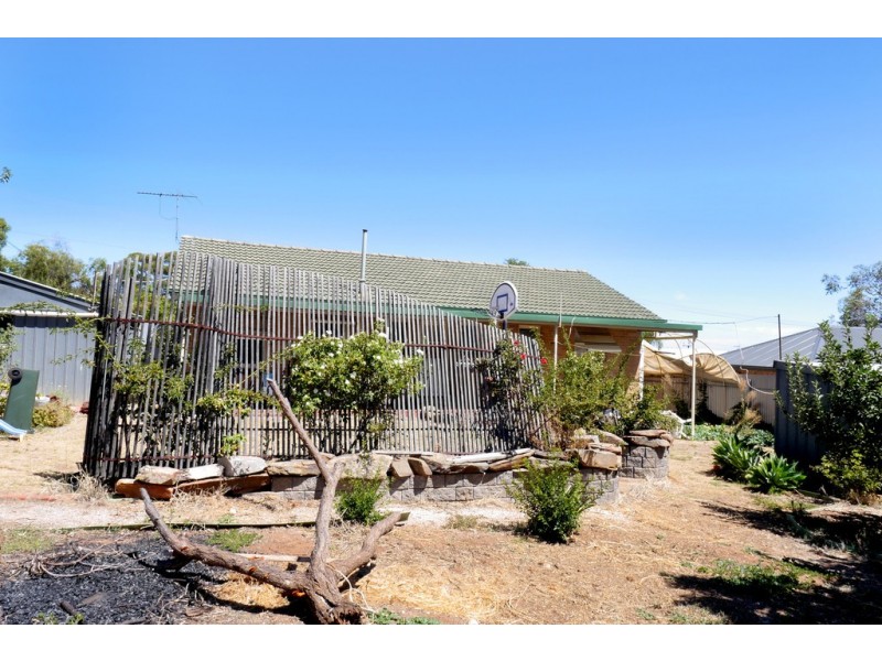 3 Tenya Rd, Ingle Farm SA 5098