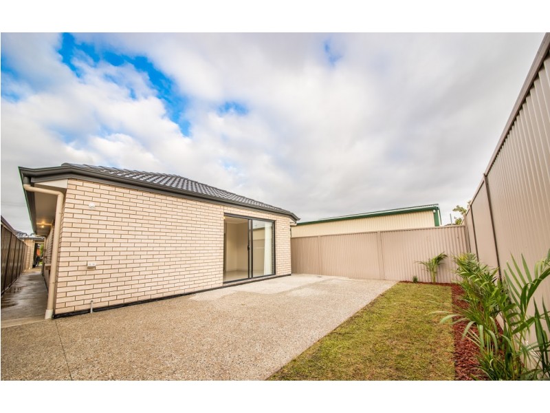 70 and 70A Fleming Crescent, Mansfield Park SA 5012