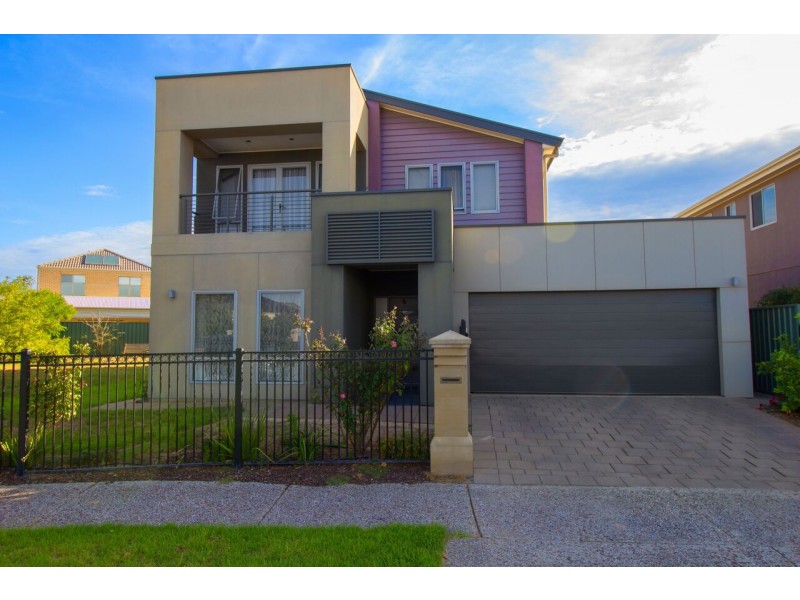 18 Dutton Avenue, Mawson Lakes SA 5095