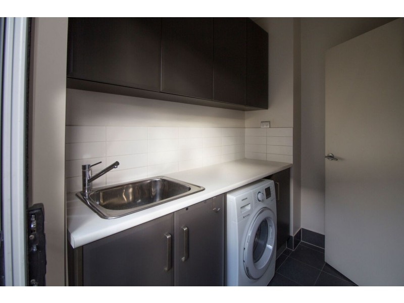 18 Dutton Avenue, Mawson Lakes SA 5095