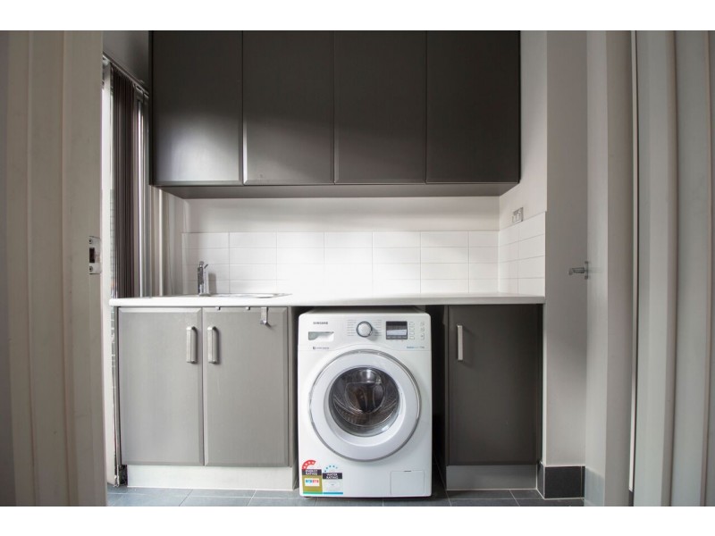 18 Dutton Avenue, Mawson Lakes SA 5095