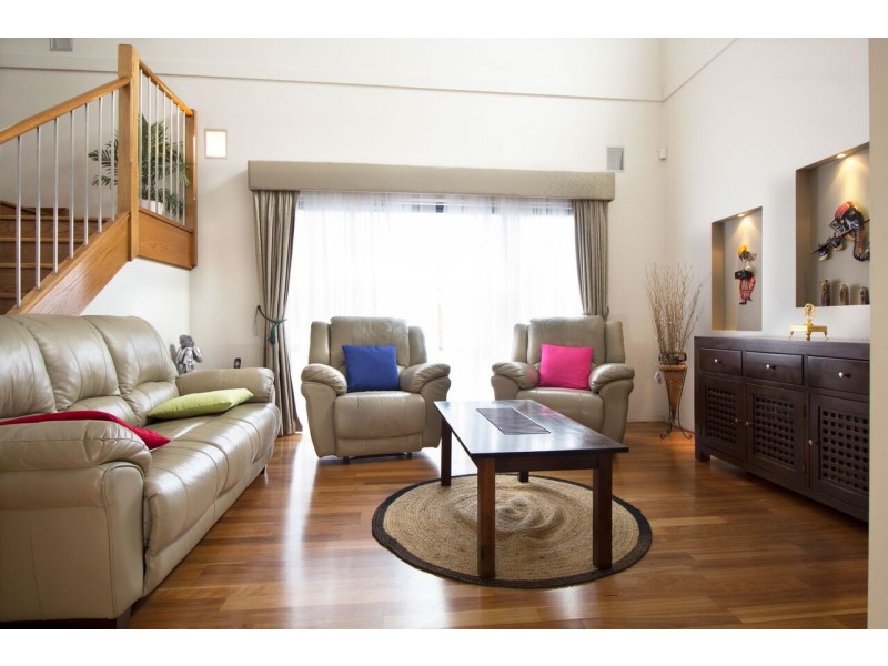 18 Dutton Avenue, Mawson Lakes SA 5095