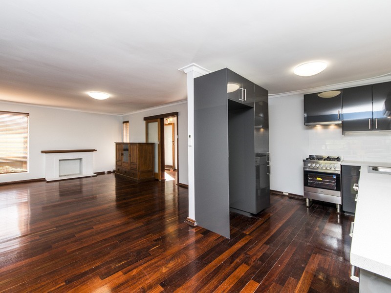 17 Kathleen Street, Cottesloe WA 6011