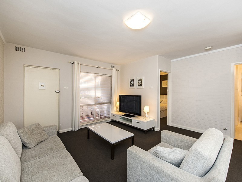 1/136a Broadway, Nedlands WA 6009
