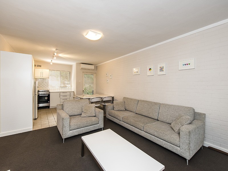 1/136a Broadway, Nedlands WA 6009