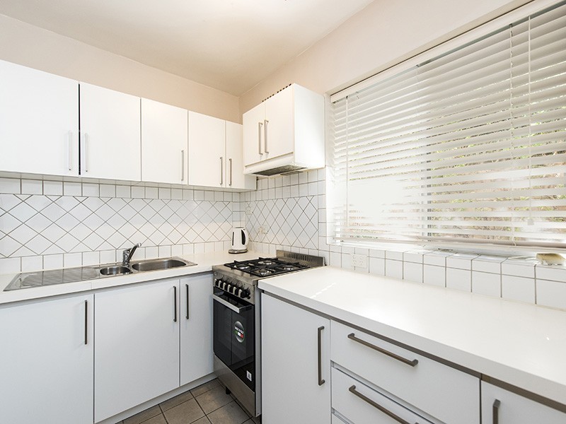 1/136a Broadway, Nedlands WA 6009