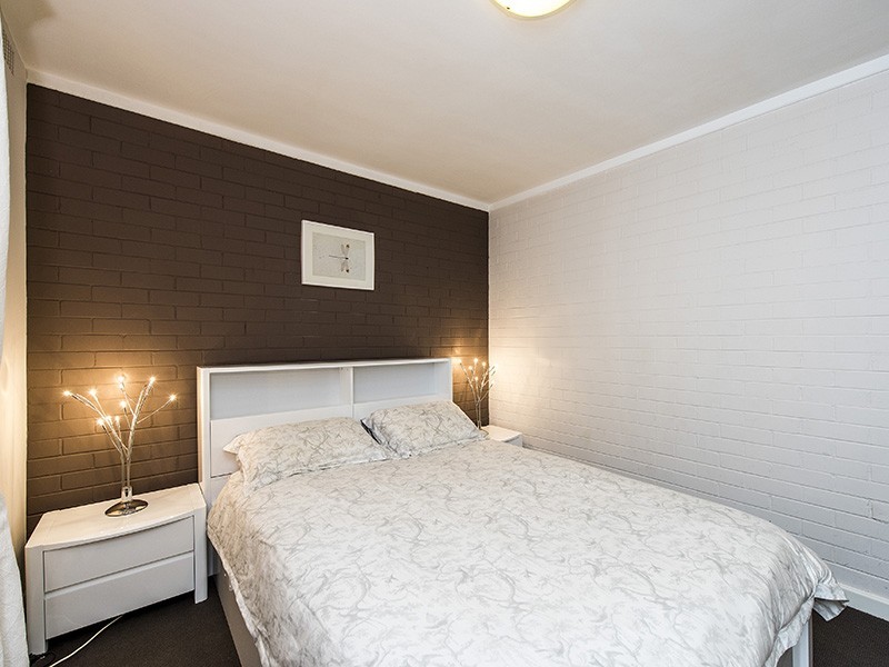1/136a Broadway, Nedlands WA 6009