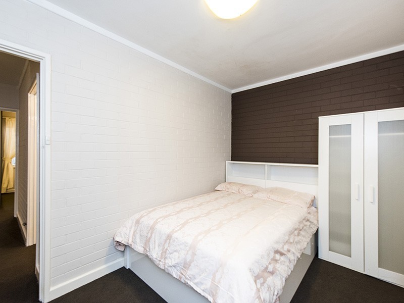 1/136a Broadway, Nedlands WA 6009