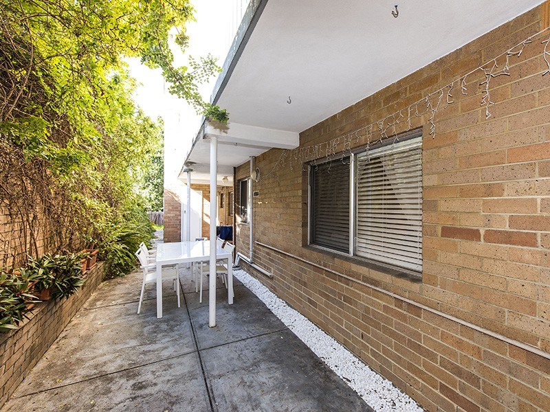 1/136a Broadway, Nedlands WA 6009