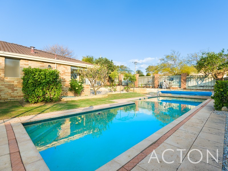 24 Bentley Close, Mount Claremont WA 6010