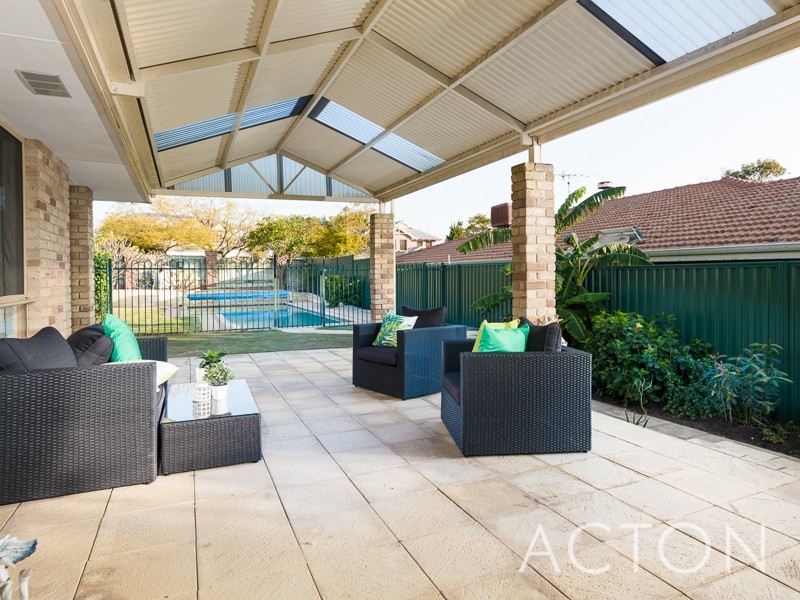 24 Bentley Close, Mount Claremont WA 6010