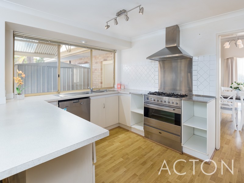 24 Bentley Close, Mount Claremont WA 6010