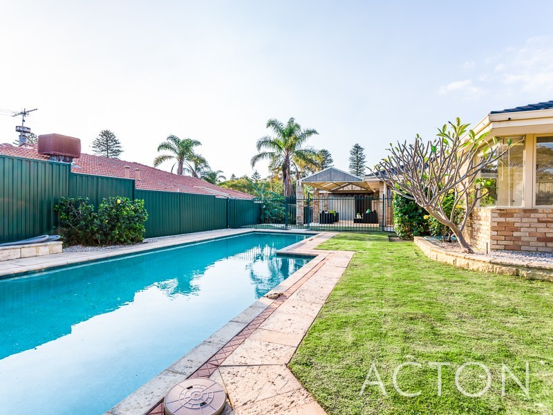 24 Bentley Close, Mount Claremont WA 6010