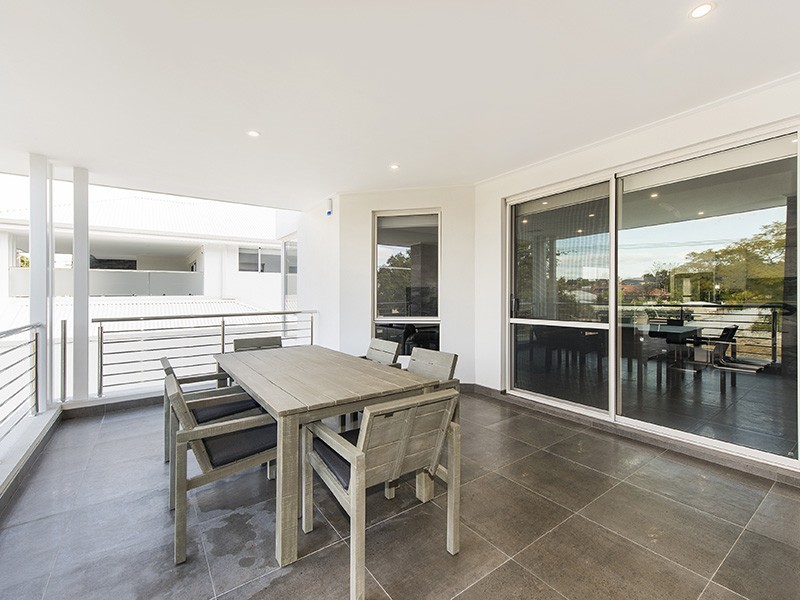 11A Ranelagh Crescent, South Perth WA 6151