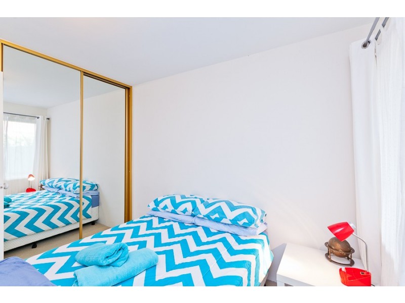 9/12 Wingfield Avenue, Crawley WA 6009