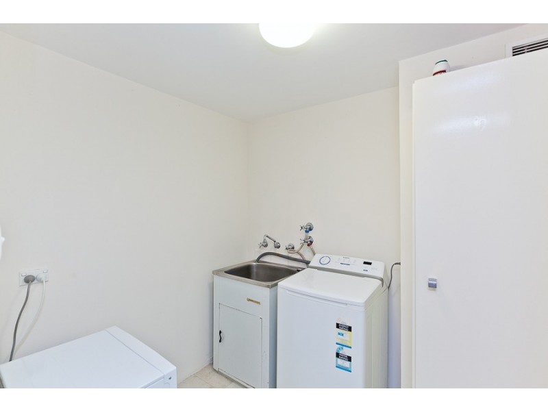 9/12 Wingfield Avenue, Crawley WA 6009