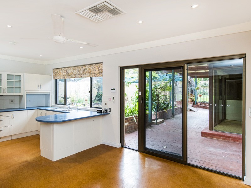 23 Waratah Avenue, Dalkeith WA 6009