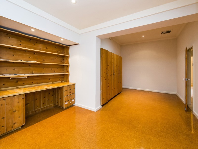 23 Waratah Avenue, Dalkeith WA 6009