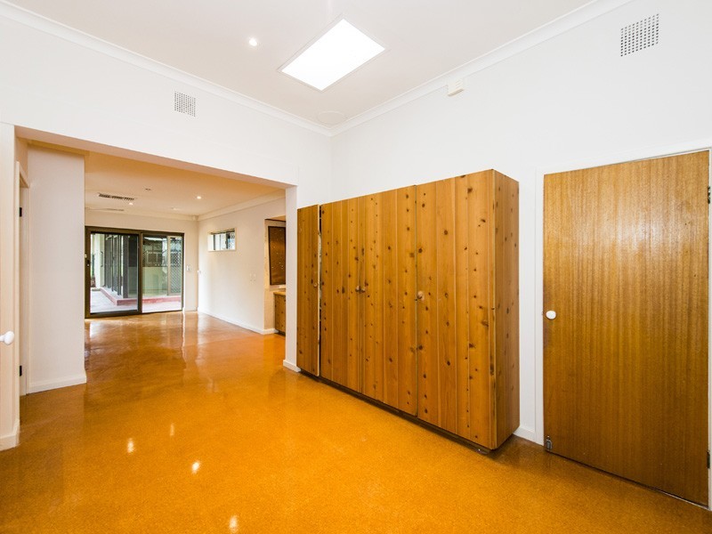 23 Waratah Avenue, Dalkeith WA 6009