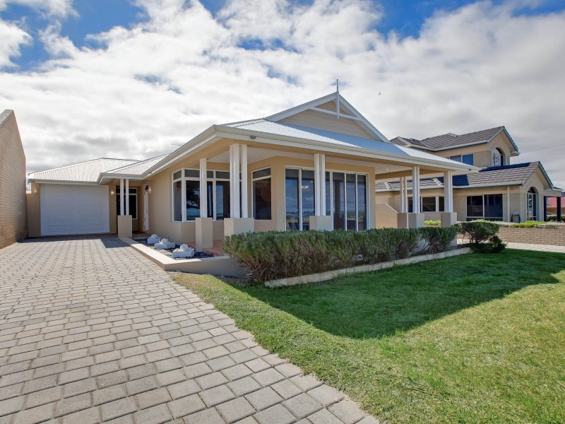 290 Safety Bay Road, Safety Bay WA 6169