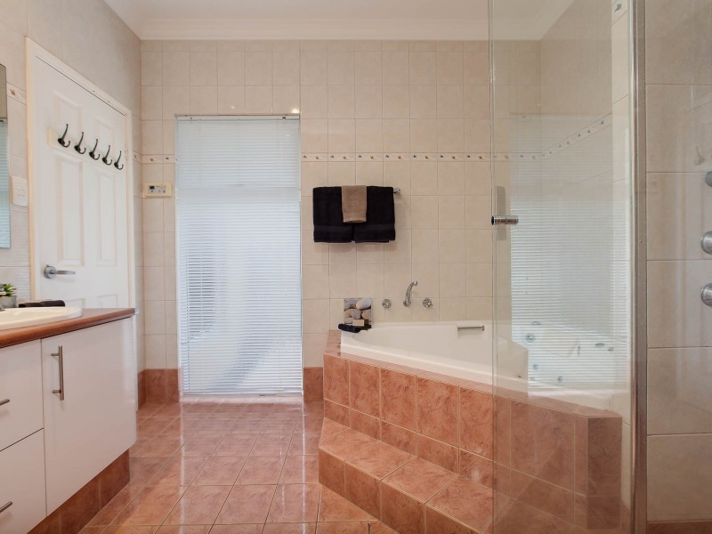 290 Safety Bay Road, Safety Bay WA 6169