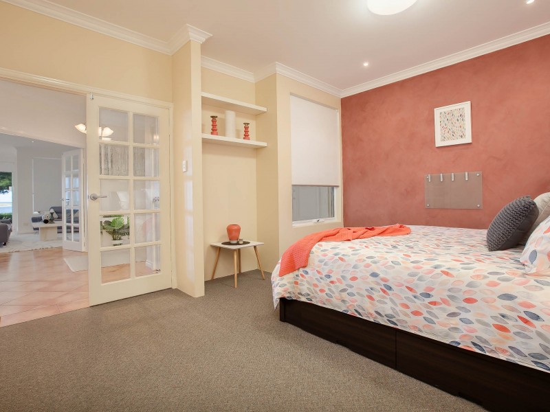 290 Safety Bay Road, Safety Bay WA 6169