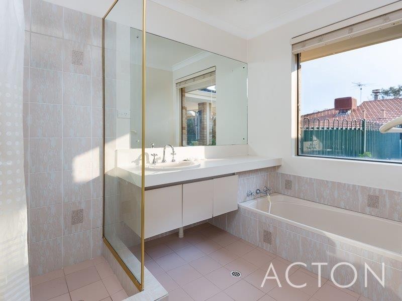24 Bentley Close, Mount Claremont WA 6010