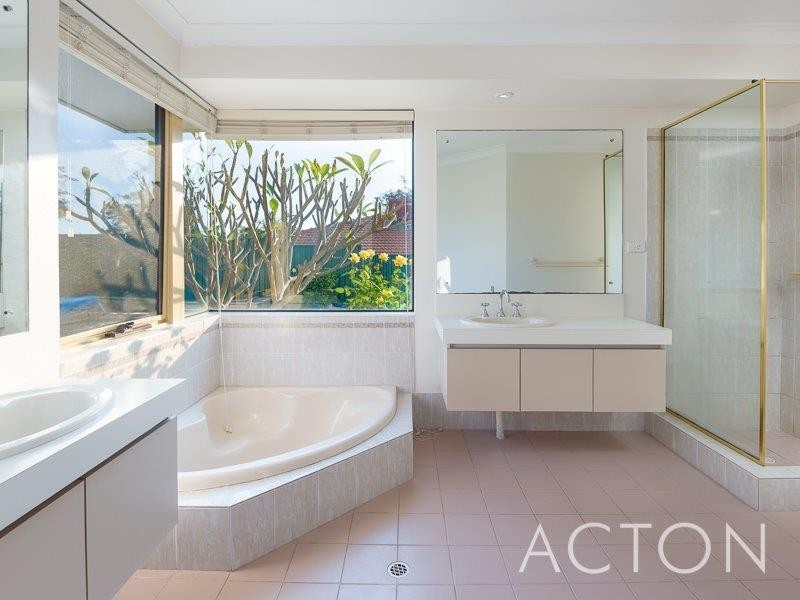 24 Bentley Close, Mount Claremont WA 6010
