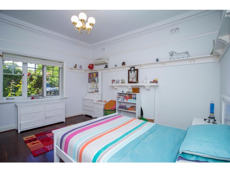 9 Archdeacon Street, Nedlands WA 6009