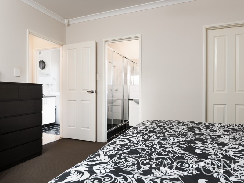 1 Ringmer Way, Westminster WA 6061