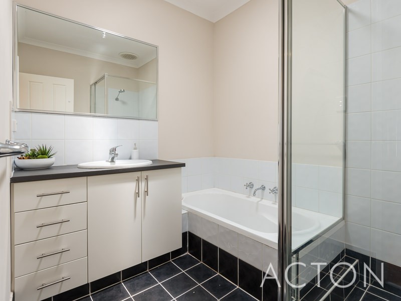 1 Ringmer Way, Westminster WA 6061