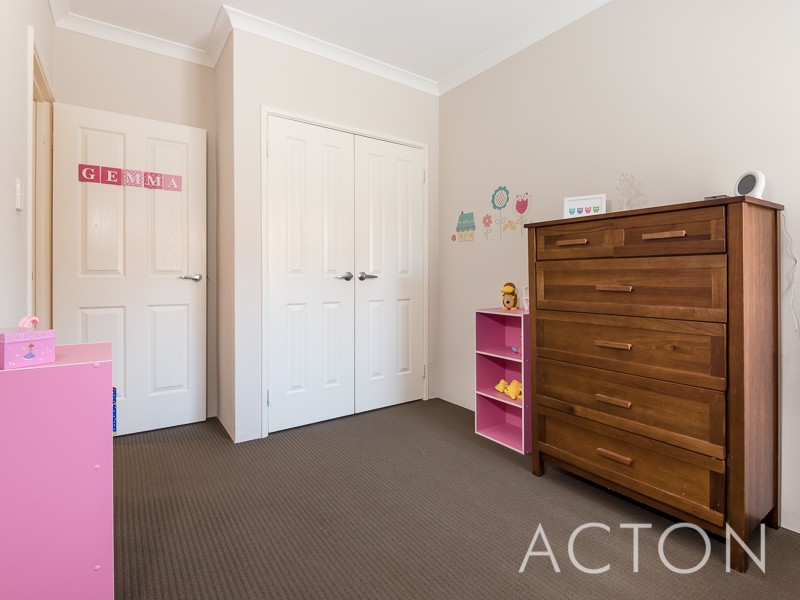 1 Ringmer Way, Westminster WA 6061