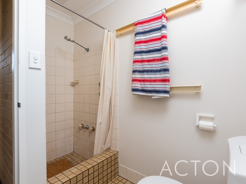 10/14 Park Road, Crawley WA 6009