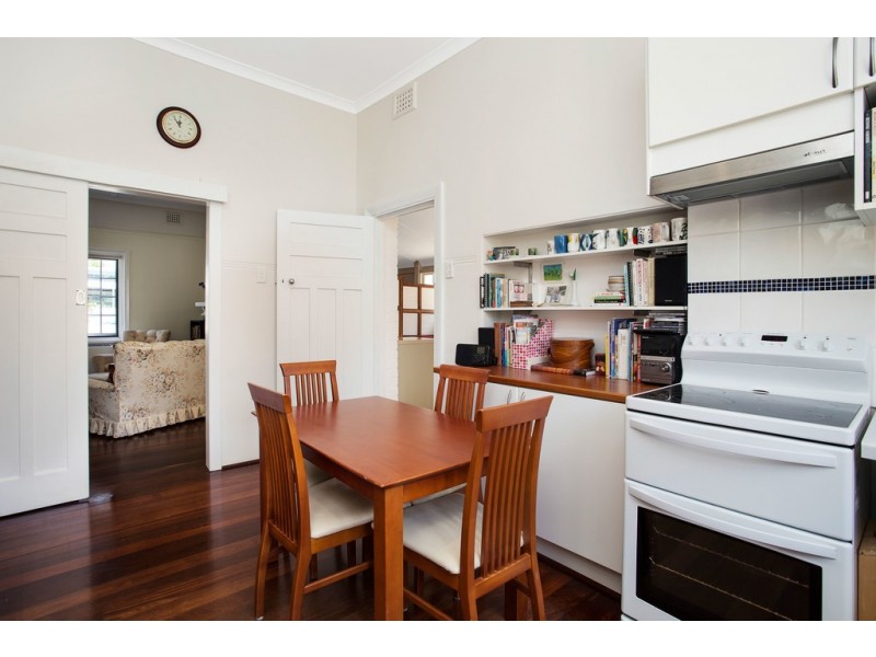 61 Leura Street, Nedlands WA 6009