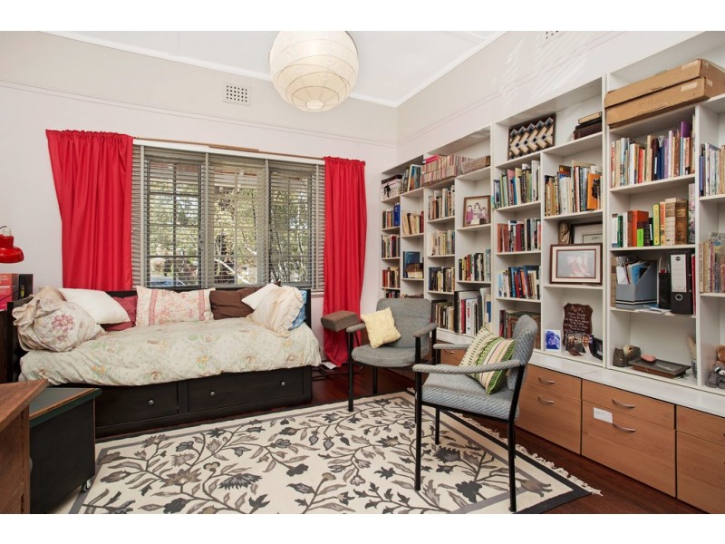 61 Leura Street, Nedlands WA 6009