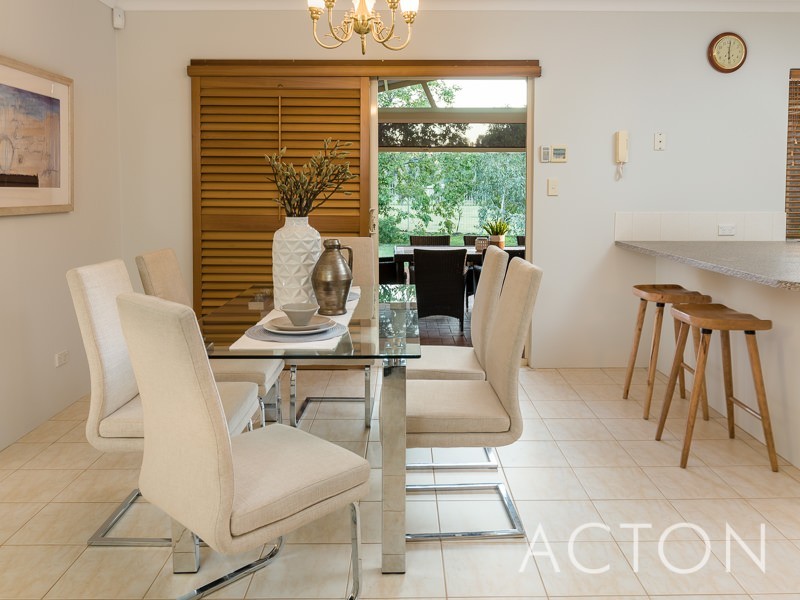 14 Darter Way, Maida Vale WA 6057
