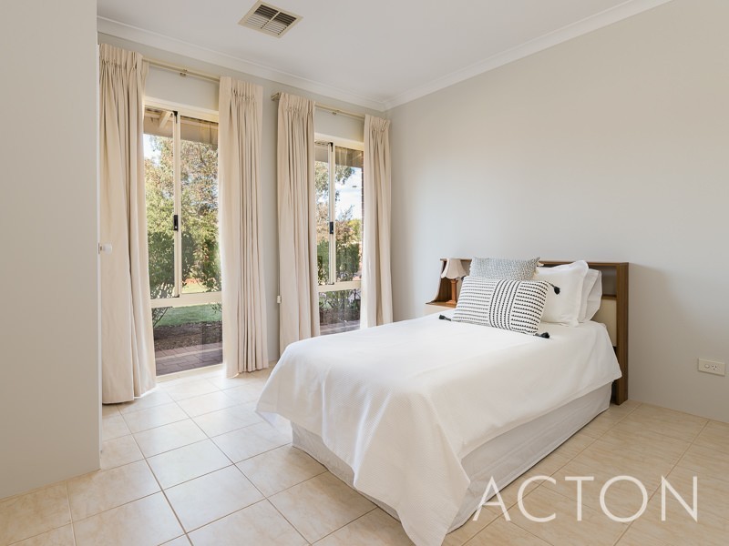 14 Darter Way, Maida Vale WA 6057