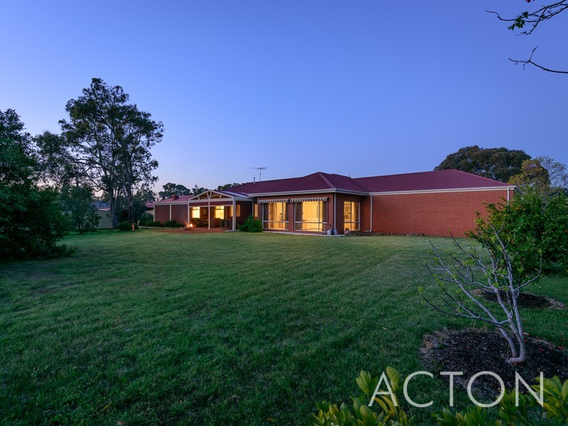 14 Darter Way, Maida Vale WA 6057