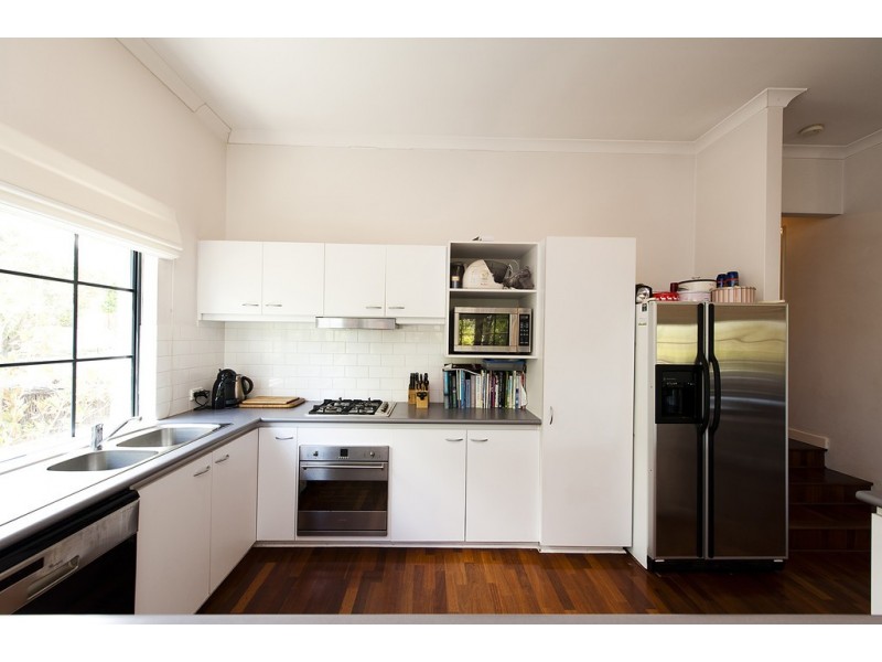 2/59 Davies Road, Claremont WA 6010