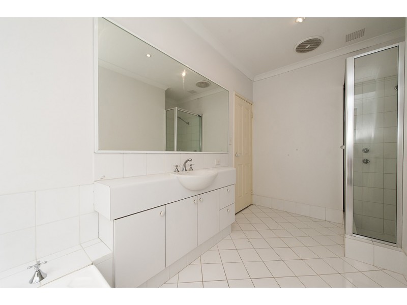 2/59 Davies Road, Claremont WA 6010