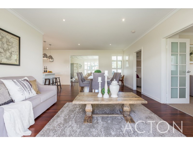 12 Arundale Crescent, Wembley Downs WA 6019