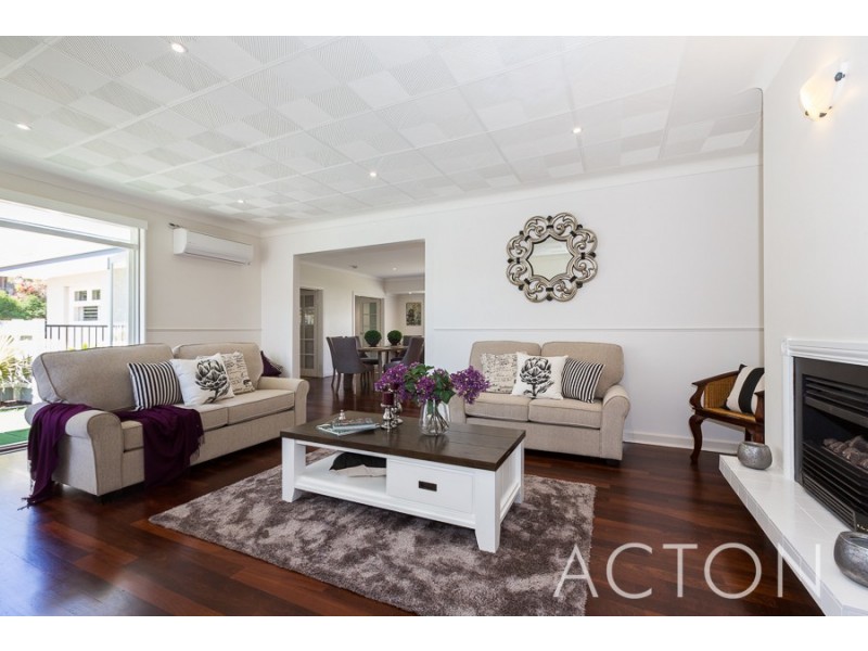 12 Arundale Crescent, Wembley Downs WA 6019