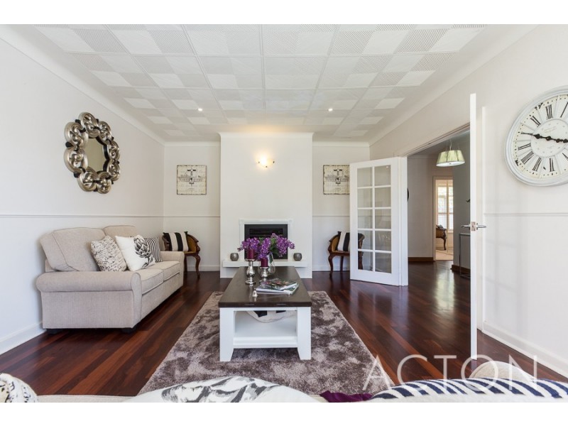 12 Arundale Crescent, Wembley Downs WA 6019