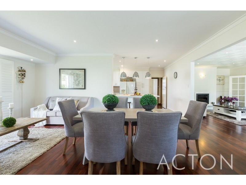12 Arundale Crescent, Wembley Downs WA 6019